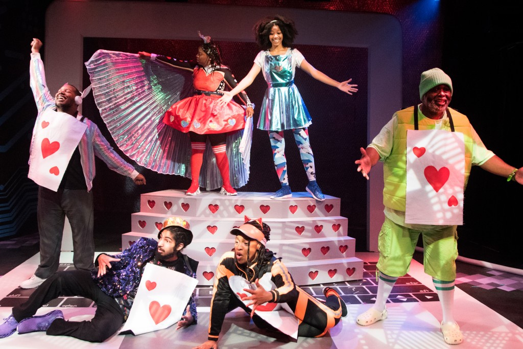 Coterie Alices Wonderland Production Photo 102 900x600 1